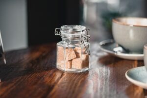 Article : Blanc ou Brun : comment choisir son sucre?
